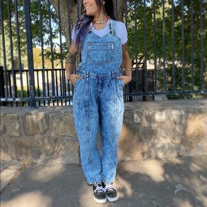Vintage GUESS overalls!